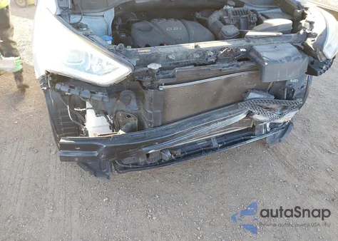 2014 Hyundai Santa Fe Sport 2.4L from USA, damaged, VIN 5XYZU3LB5EG192818